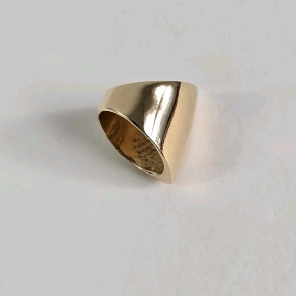 18K solid gold Sharp Edge Estate Ring - Picture 15 of 15